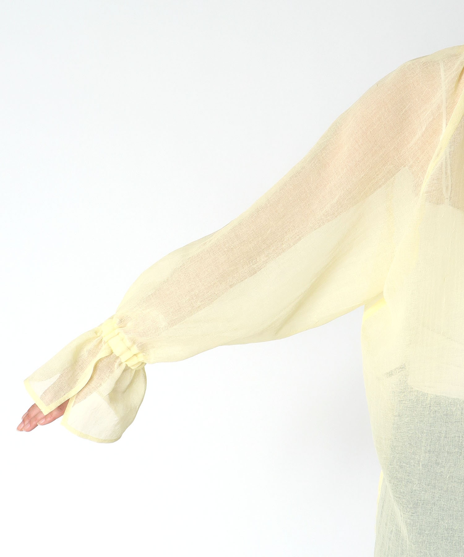 ギャザーリボンカラーブラウス